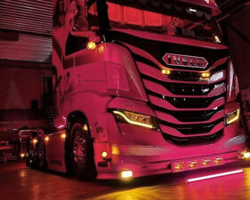 IVECO S-WAY 2020+ - DRL OMBOUWSET - AMBER